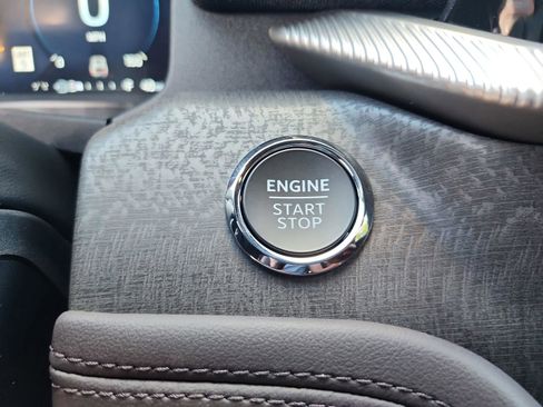 New 2026 Ford Explorer Platinum image 29