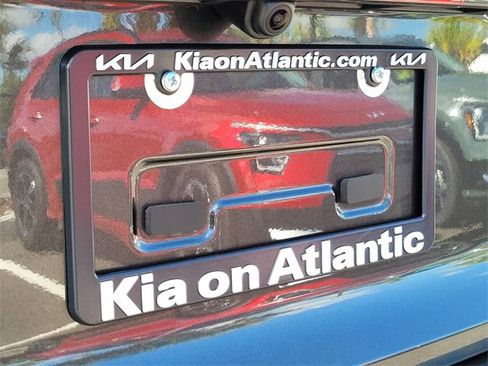 New 2025 Kia Niro EX Touring image 11