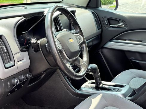 Used 2018 Chevrolet Colorado LT image 13