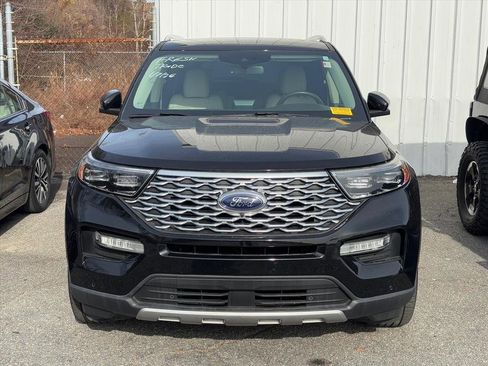 Used 2020 Ford Explorer Platinum w/ Premium Technology Package image 4