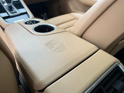Used 2018 Porsche Panamera 4S AWD/4WD image 40