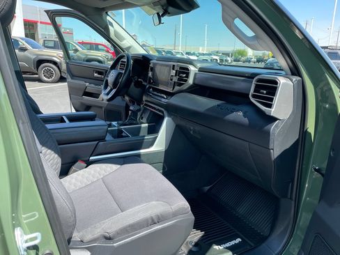 Certified 2022 Toyota Tundra SR5 w/ TRD Off-Road Package AWD/4WD image 17