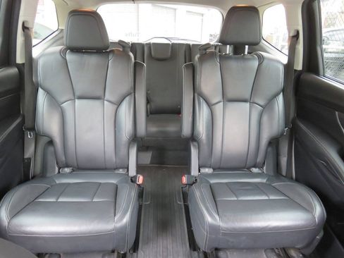 Used 2020 Subaru Ascent Limited w/ Technology Package AWD/4WD image 22
