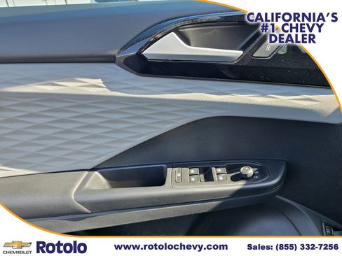 Used 2023 Volkswagen Taos S FWD image 18