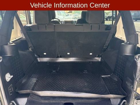 Used 2015 Jeep Wrangler Unlimited Sahara w/ Connectivity Group AWD/4WD image 18
