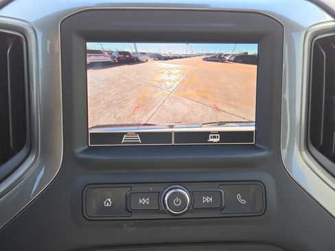 Used 2024 GMC Sierra 2500 Pro w/ Convenience Package image 21