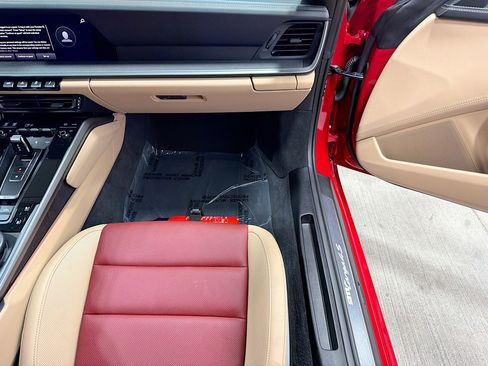 Used 2024 Porsche 911 Targa 4S image 17