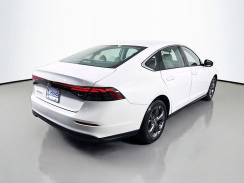 Used 2023 Honda Accord EX image 6