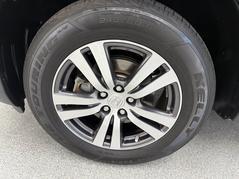 Used 2017 Honda Pilot EX-L image 16