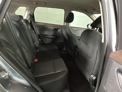Used 2022 Nissan Rogue S AWD/4WD image 30