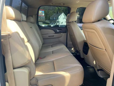 Used 2014 GMC Sierra 3500 Denali AWD/4WD image 29