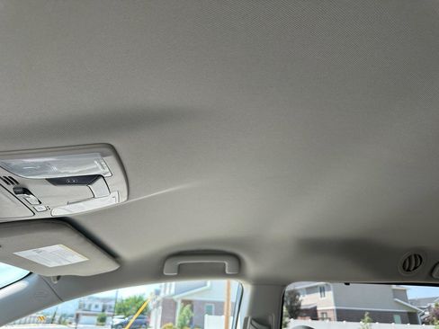 Used 2018 Toyota Sienna LE w/ Protection Package FWD image 18