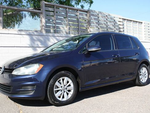 Used 2015 Volkswagen Golf S FWD image 29