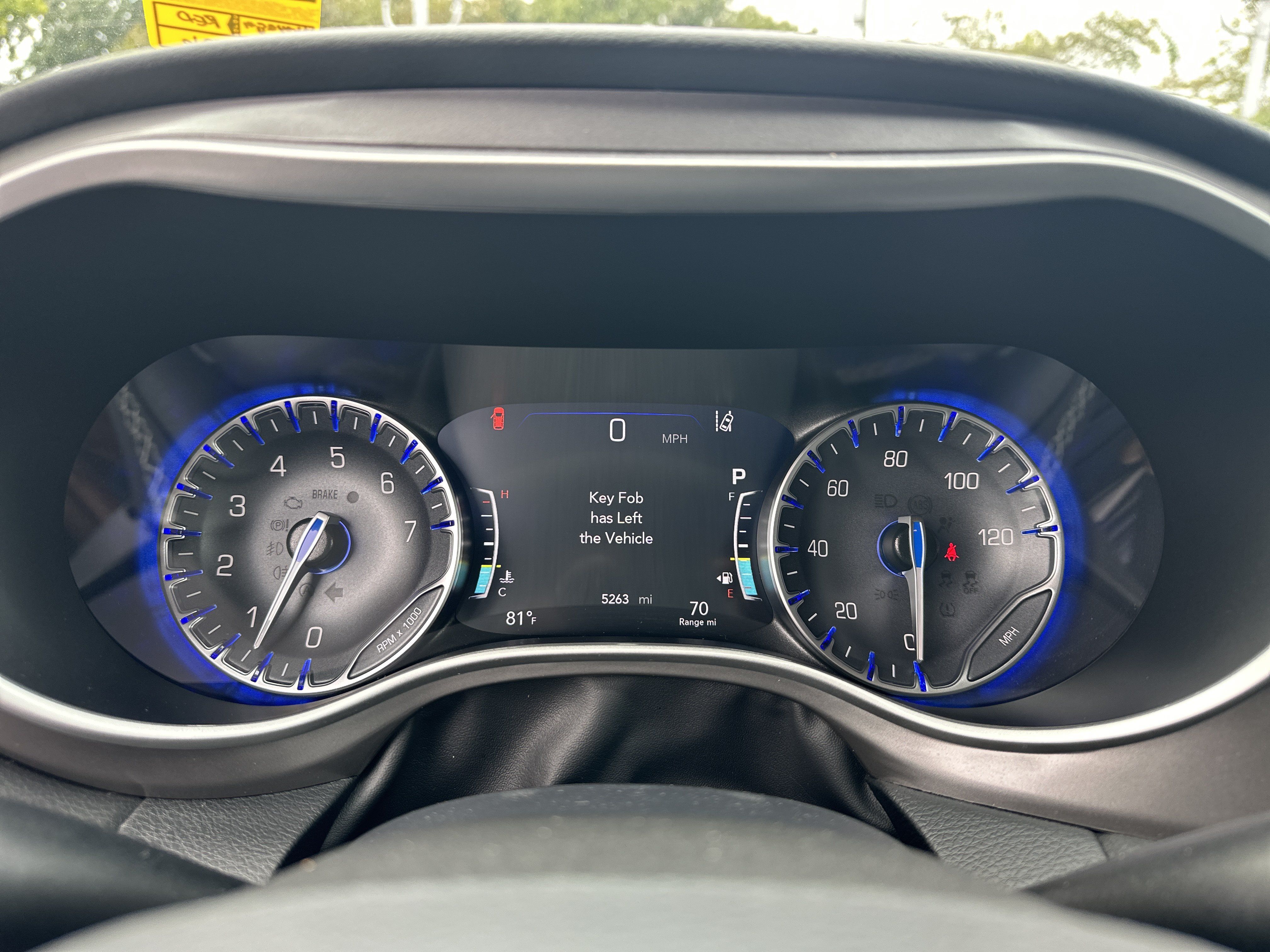 Used 2025 Chrysler Voyager LX FWD image 28