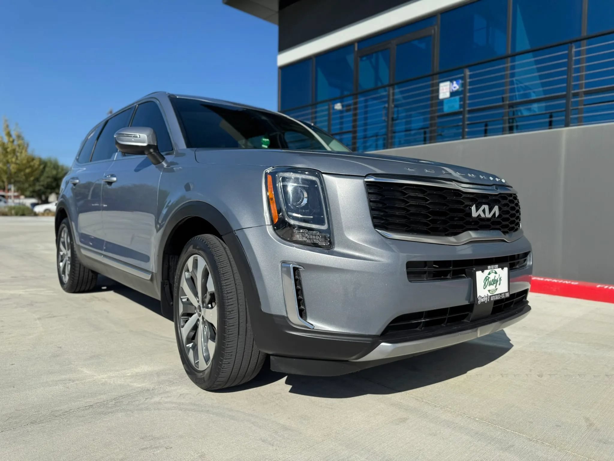 Used 2022 Kia Telluride S FWD image 10