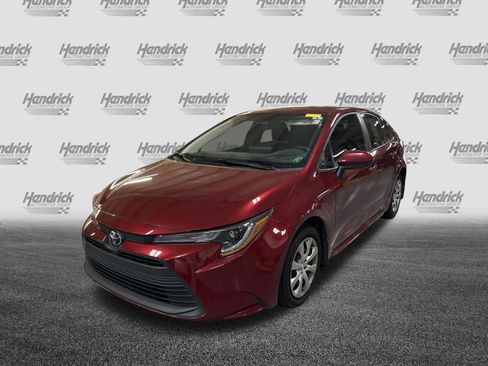 Used 2025 Toyota Corolla LE FWD image 5