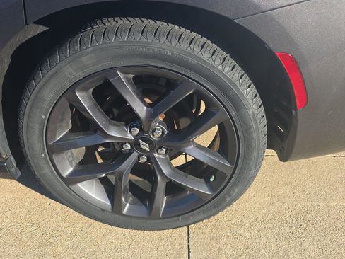 Used 2019 Dodge Charger SXT image 52