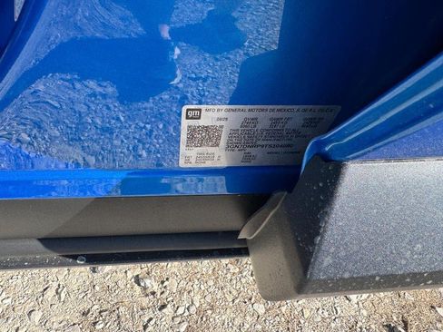 New 2026 Chevrolet Equinox EV LT image 17