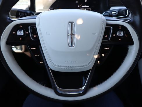 Used 2020 Lincoln Aviator Black Label w/ Dynamic Handling Package image 39