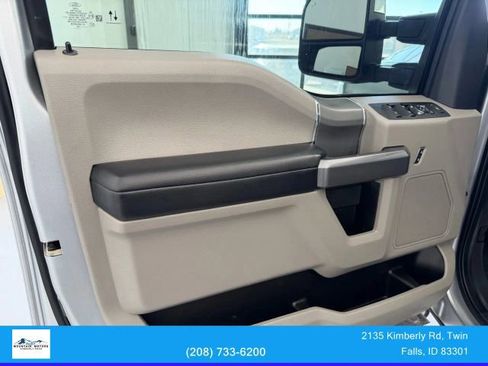 Used 2022 Ford F250 XLT w/ XLT Premium Package image 9