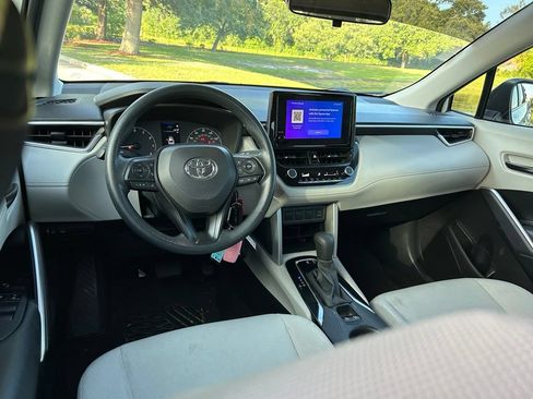 Used 2023 Toyota Corolla Cross L FWD image 13