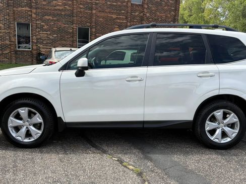 Used 2016 Subaru Forester 2.5i Limited AWD/4WD image 5