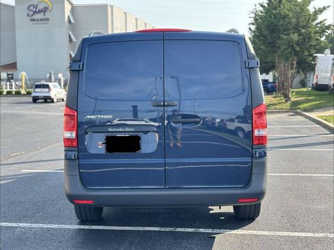 Used 2023 Mercedes-Benz Metris image 17