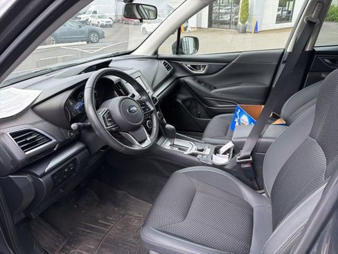 Used 2020 Subaru Forester Premium AWD/4WD image 4