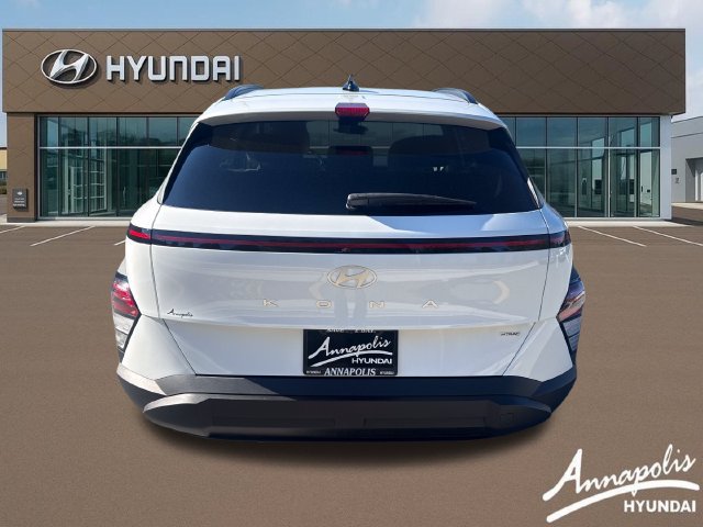 Certified 2024 Hyundai Kona SEL AWD/4WD image 4