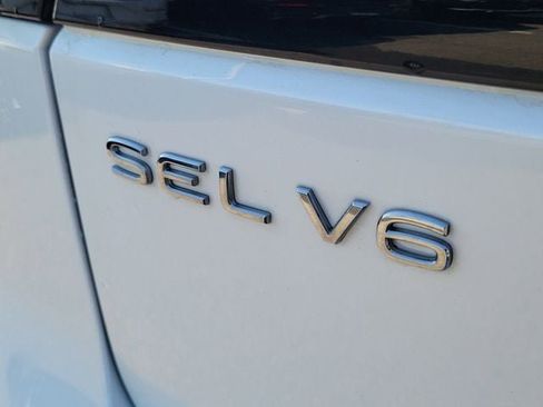 Certified 2023 Volkswagen Atlas SEL R-Line AWD/4WD image 6