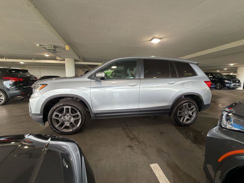 Used 2022 Honda Passport EX-L image 2