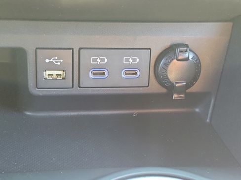 Used 2022 Toyota Highlander XSE image 31