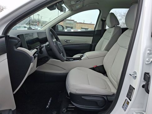 New 2026 Hyundai Tucson SE image 7
