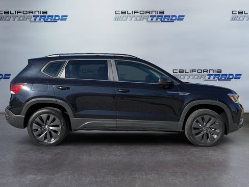 Used 2022 Volkswagen Taos S w/ IQ Drive S Package image 4
