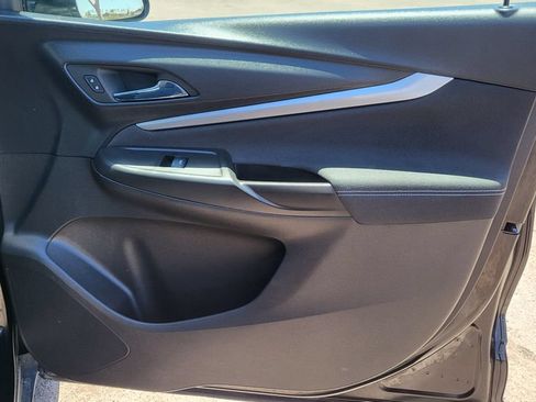 Used 2023 Chevrolet Bolt EUV LT w/ Driver Confidence Package FWD image 17