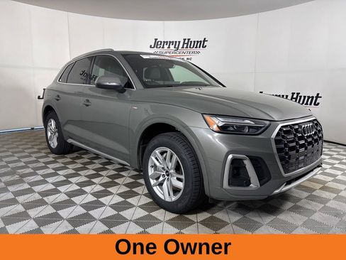 Used 2023 Audi Q5 2.0T Premium w/ Convenience Package AWD/4WD image 3