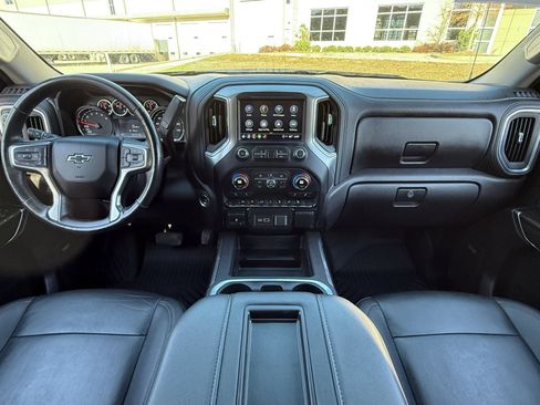 Used 2021 Chevrolet Silverado 1500 LT Trail Boss w/ Convenience Package II image 22