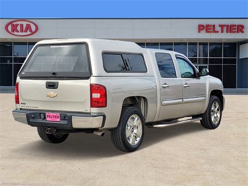 Used 2009 Chevrolet Silverado 1500 LT w/ Regional Value Package image 4
