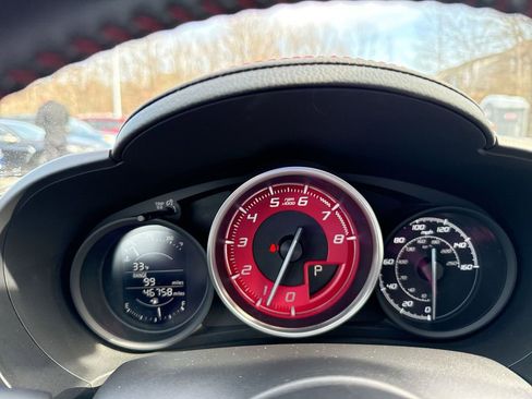 Used 2018 FIAT 124 Spider Abarth w/ Navigation & Sound Group image 10