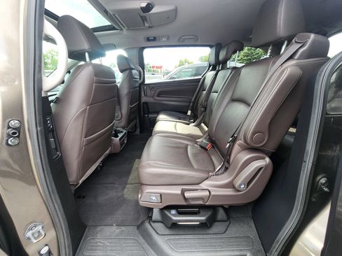 Used 2019 Honda Odyssey Elite image 17
