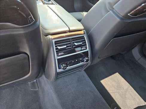Used 2022 BMW 745e xDrive w/ M Sport Package AWD/4WD image 18