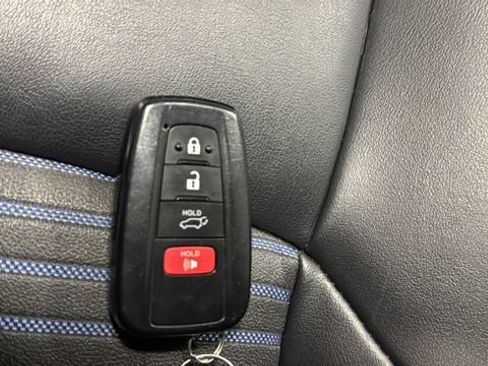 Used 2023 Toyota RAV4 XSE AWD/4WD image 21