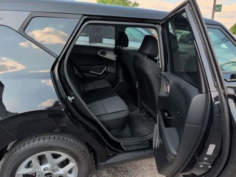 Used 2022 Kia Soul LX w/ Technology Package FWD image 29