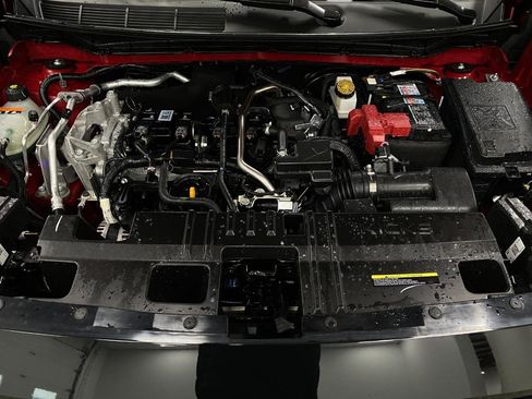 Certified 2025 Nissan Kicks SV w/ SV Premium Package AWD/4WD image 9