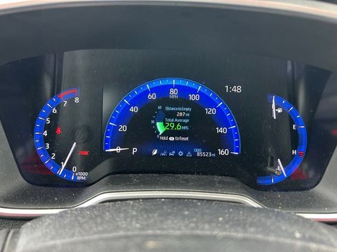 Used 2022 Toyota Corolla Cross XLE FWD image 24
