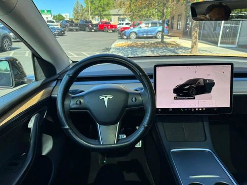 Used 2022 Tesla Model Y Performance AWD/4WD image 14