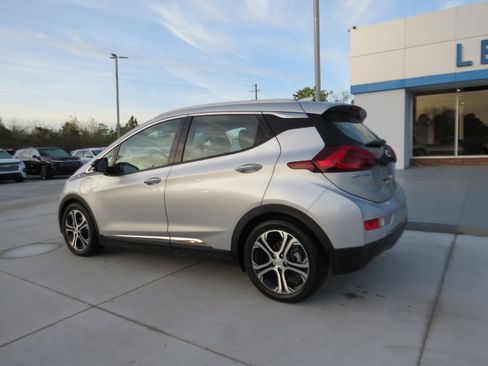 Used 2021 Chevrolet Bolt Premier w/ Infotainment Package image 3