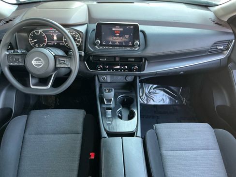 Used 2021 Nissan Rogue SV image 8