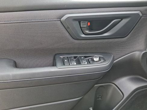 Certified 2025 Subaru Forester Premium AWD/4WD image 13