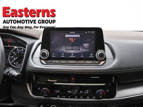 Used 2021 Nissan Rogue SV w/ Premium Package AWD/4WD image 12
